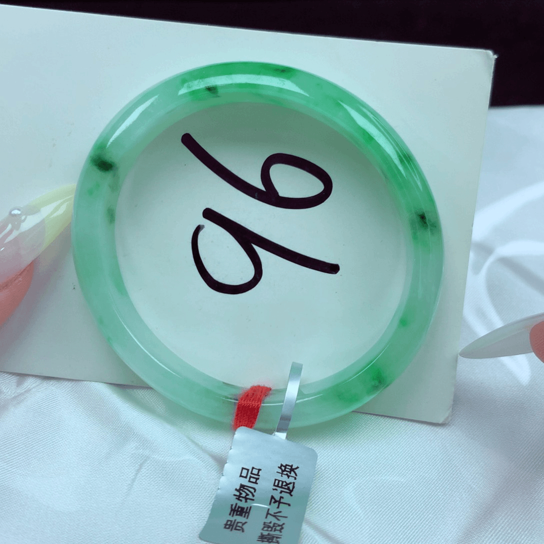 翡翠手镯未镶嵌翡翠手镯777