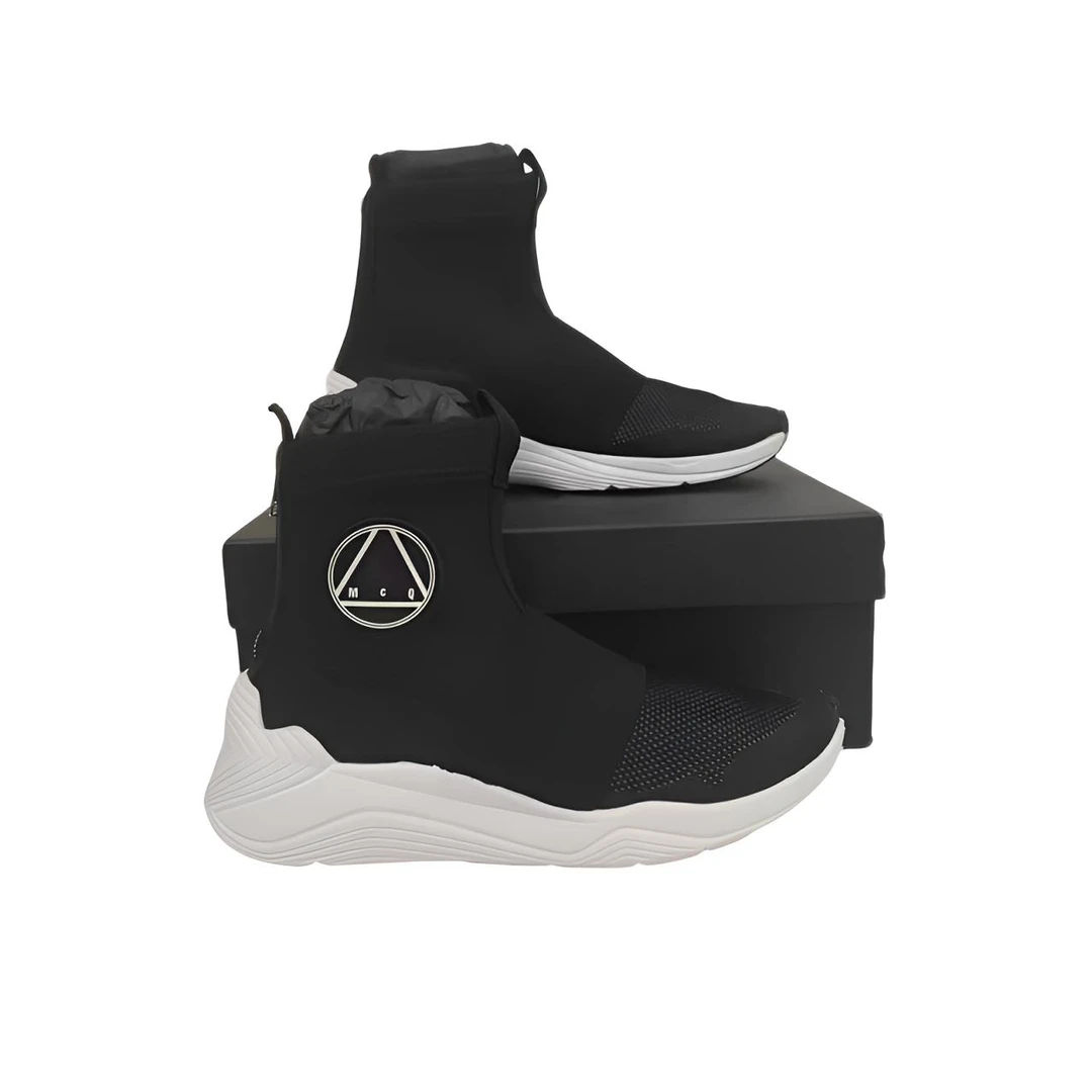 Alexander McQueen/亚历山大·麦昆男款百搭休闲工装鞋505764R2534