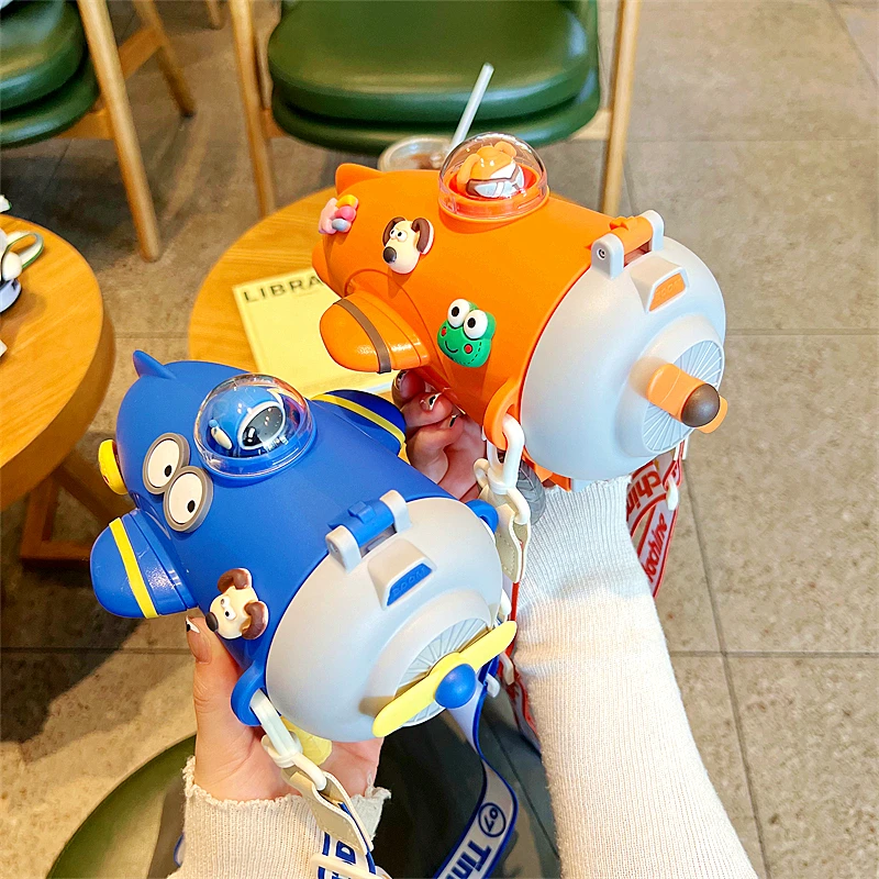 儿童飞行员吸管塑料杯男女童小学生上学专用水杯可爱卡通便携水壶