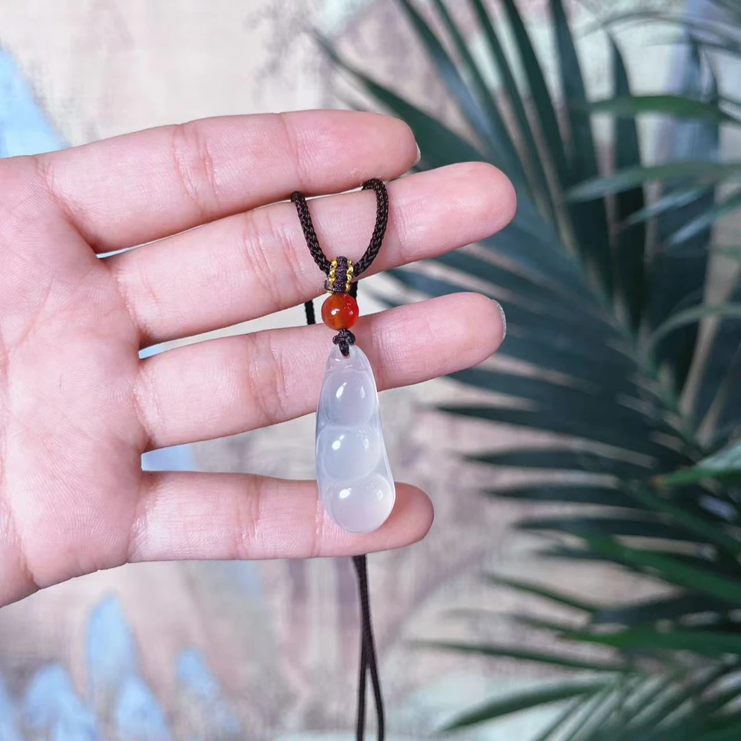 天然玛瑙玉髓四季豆吊坠福豆挂坠