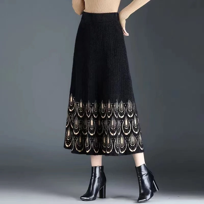 【衣雅严选】8110-827秋冬新款显瘦百搭款加厚时尚定位花半身裙