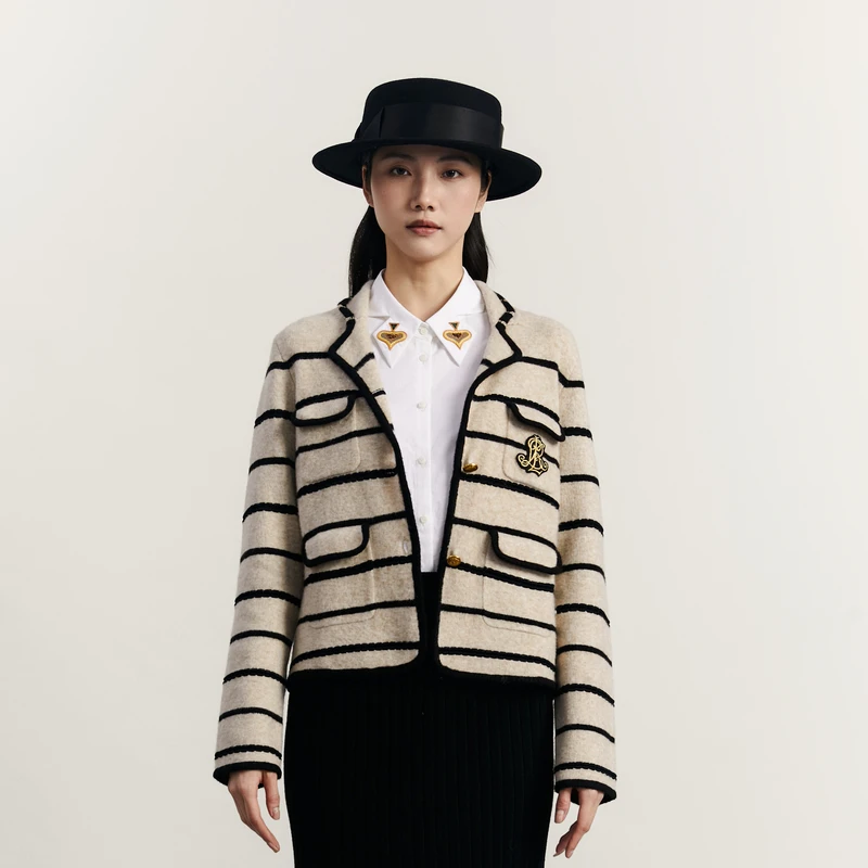 谜底针织开衫女秋冬新款复古文艺学院风条纹针织外套234MZ1881