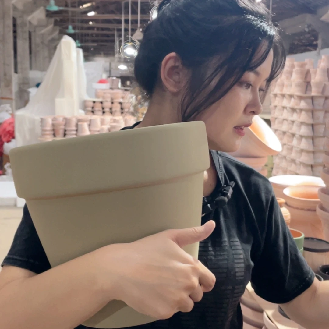 【闪购商品】红陶20CM以下摩卡国际盆25-23