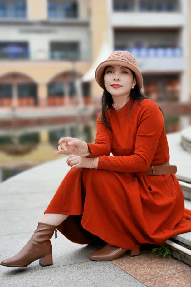 【美美优选】雅·精致优雅小圆领收身大摆连衣裙