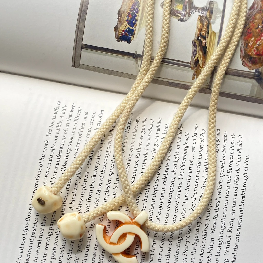 95新 Chanel/香奈儿 骨头系列亚克力项链 -34400369