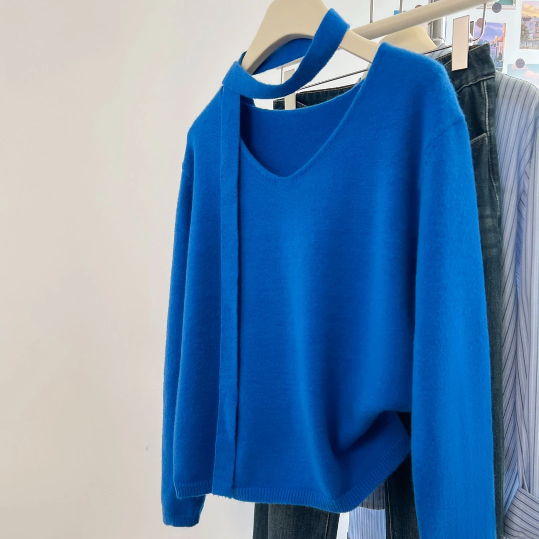 克莱因蓝挂脖女秋冬毛衣圆领针织上衣时尚休闲百搭纯色套头宽松