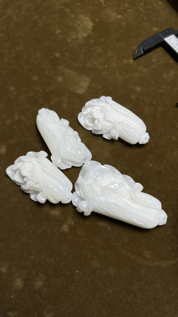 贝壳玉吊坠白菜吊坠白色白菜