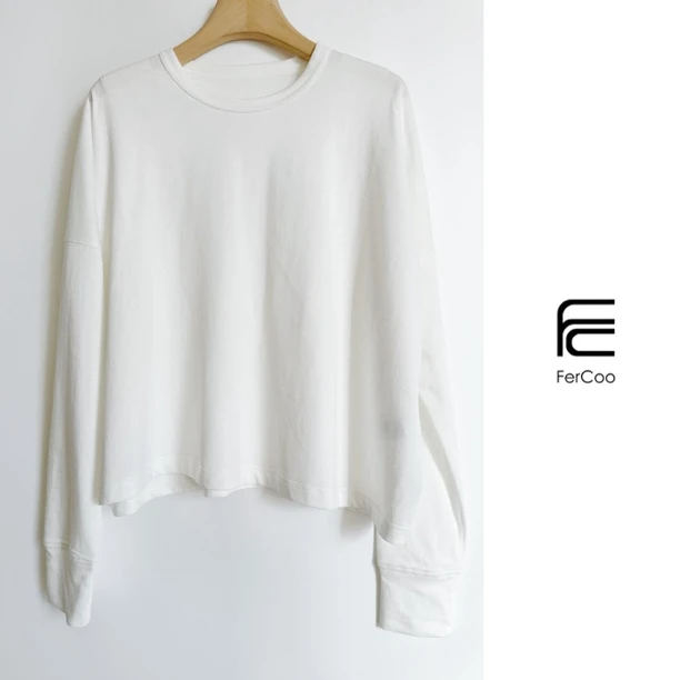 秋冬圆领直筒短款休闲长袖后印T恤