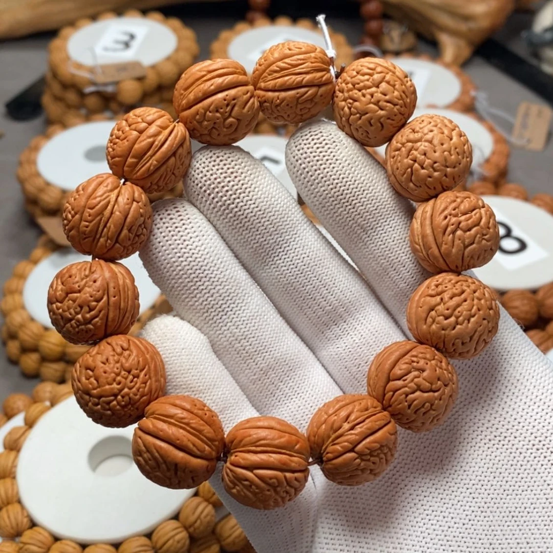 【闪购商品】桃核手串谯*…