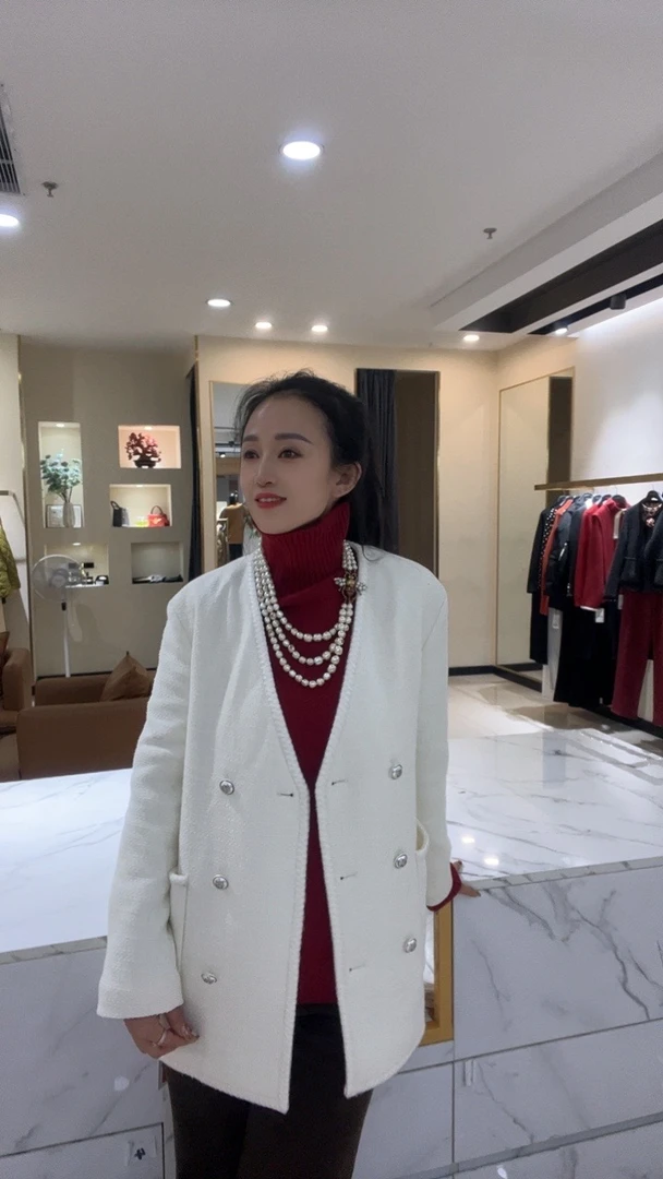 易缔媤时尚棉服小香风