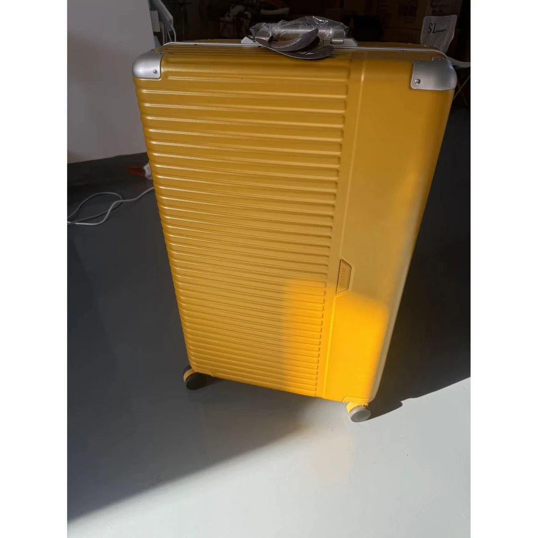 高端品质出行行李箱