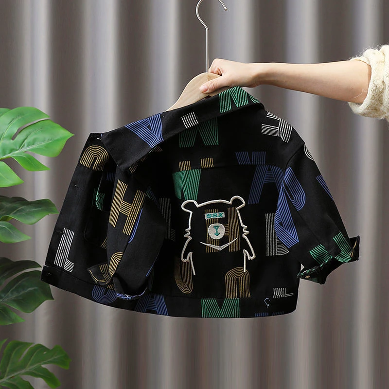 男童外套春装2024新款春秋时髦宝宝洋气夹克儿童炸街牛仔上衣帅气