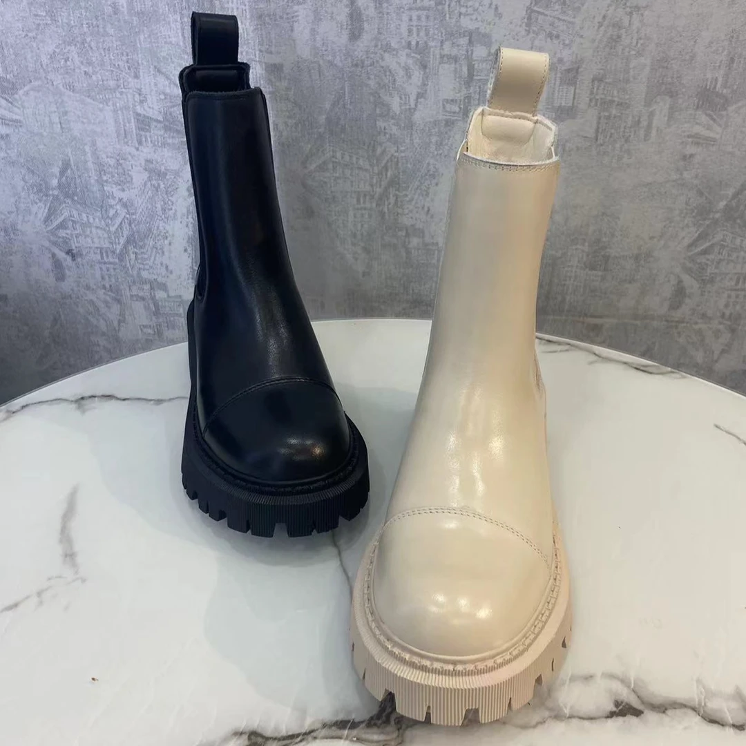 2D1003时尚百搭厚底短靴英伦风烟筒靴女士潮流时尚百搭厚底短靴