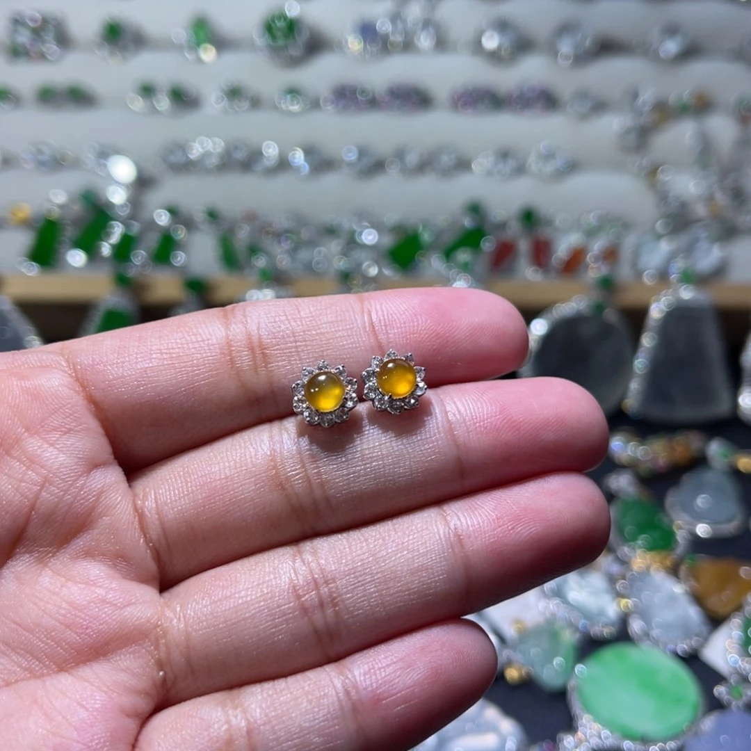 翡翠耳饰18K金镶嵌黄翡蛋面耳钉