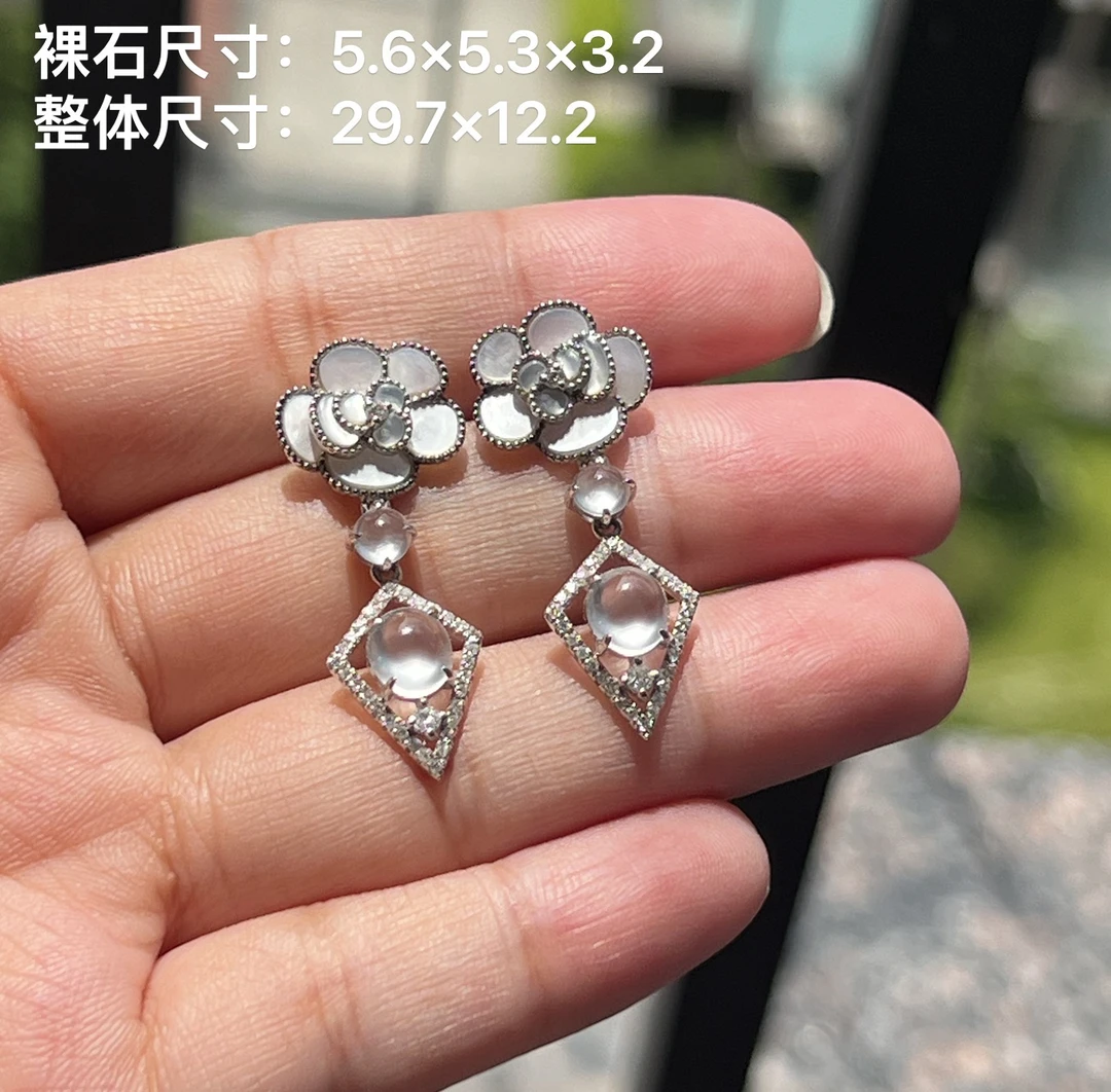 18k金伴钻镶嵌翡翠玻璃种冰蛋耳坠起钢双眼皮优雅时尚