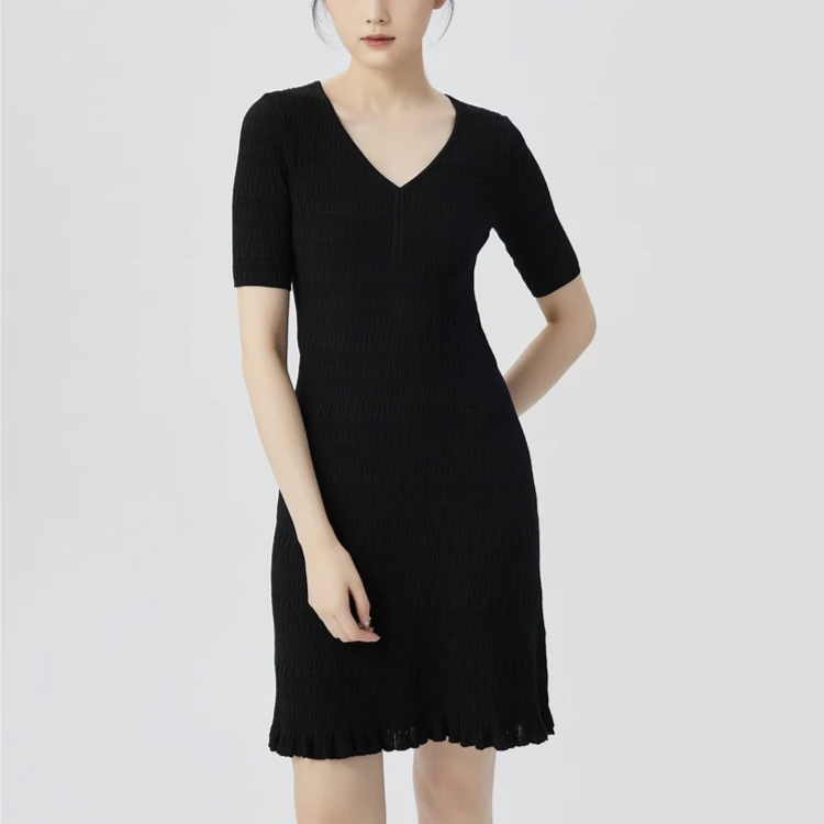 AMASS/阿玛施简约通勤百搭修身显瘦V领纯色针织连衣裙5599028