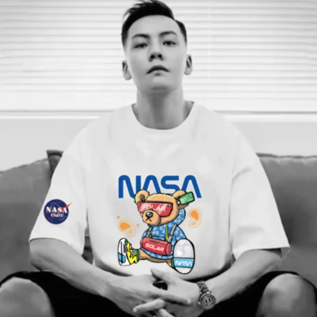 NASA 联名款春款国潮圆领常规短袖套头时尚同款-眼镜小熊