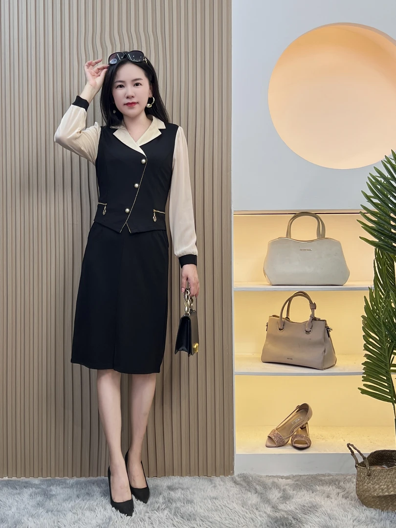 翻领百搭连衣裙女装洋气2024开春新款假两件遮肉包臀显瘦收腰气质