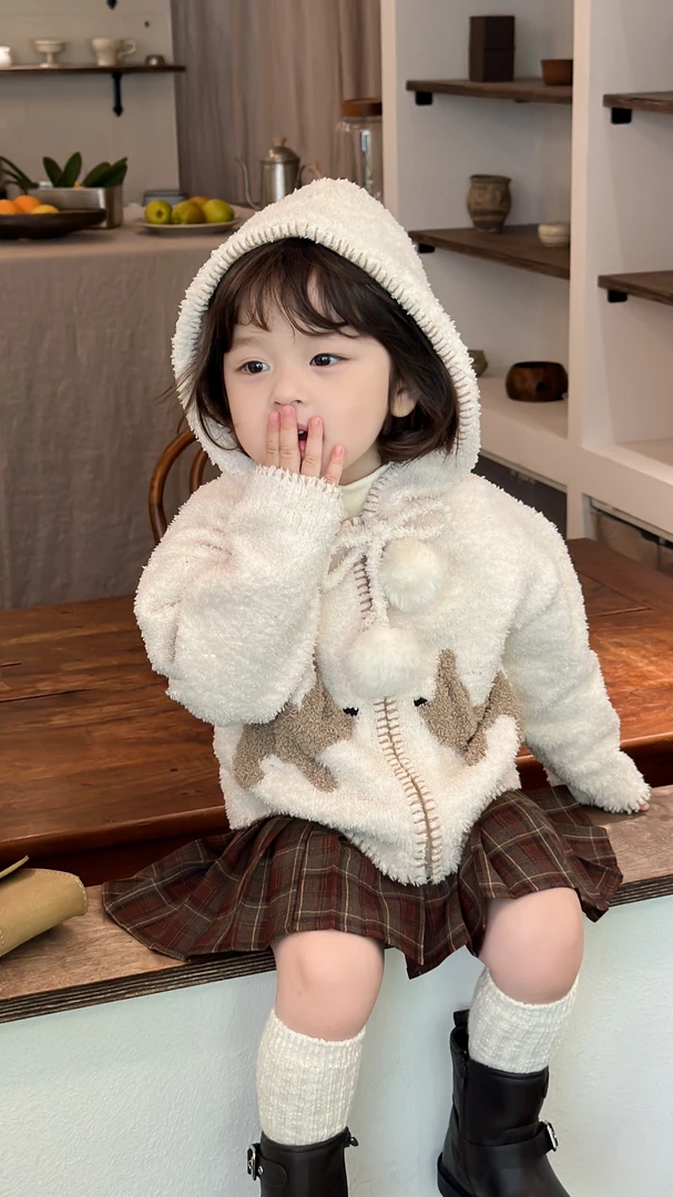 秋季新品-女童米色卡通毛衣外套（YYW-Y259）