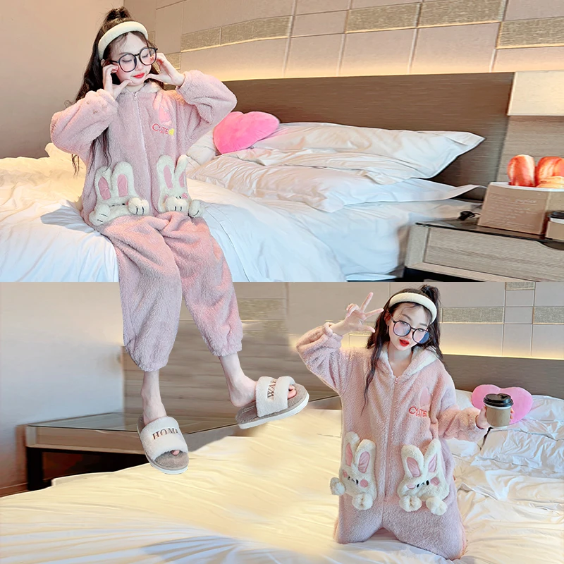 女童睡衣秋冬2025新款儿童法兰绒连体衣女孩冬季可爱珊瑚绒家居服