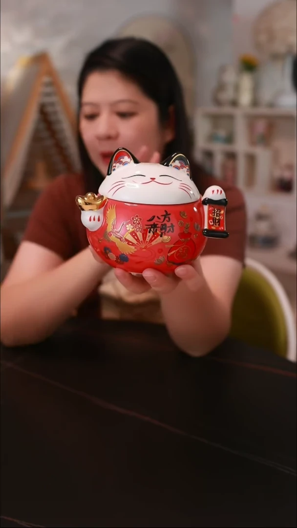 【闪购商品】`猫咪红色糖果盒E106
