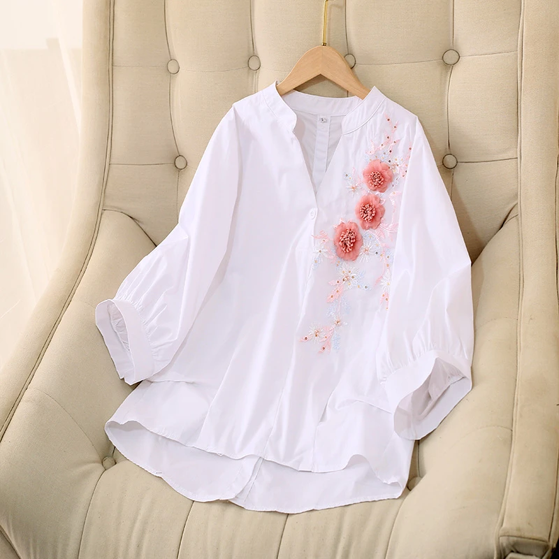 夏季V领刺绣立体花朵纯棉衬衫女设计感前短后长短袖洋气白色上衣