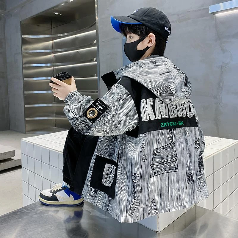 儿童装男童春装外套2024新款男孩休闲风衣春秋款中大童春季冲锋衣