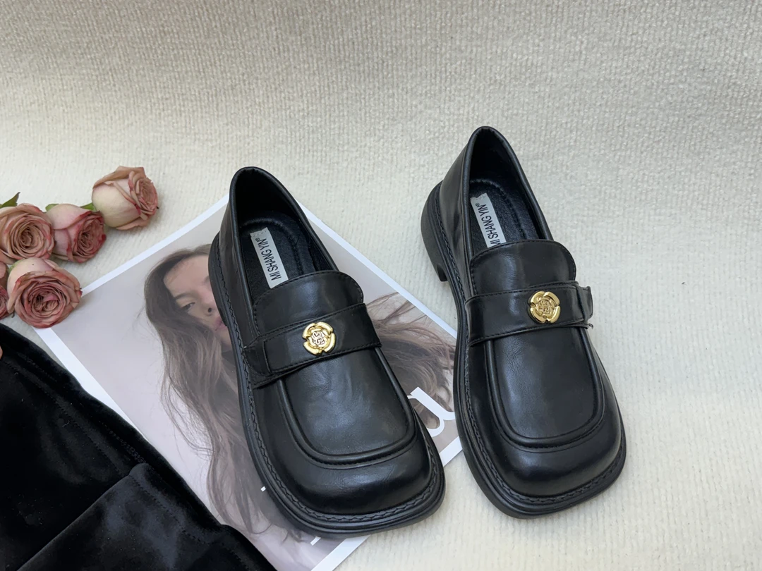 小香风山茶花小皮鞋女2024年春季新款百搭乐福单鞋1211-3