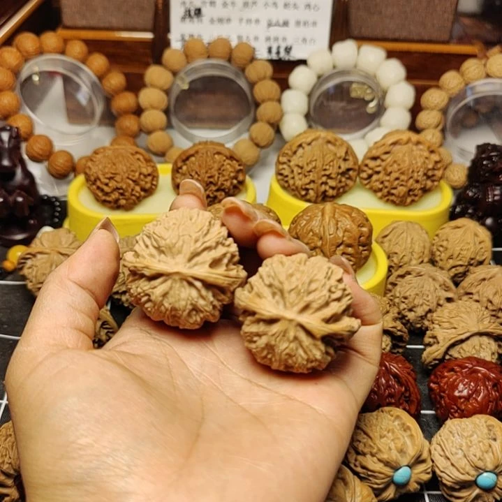 【闪购商品】文玩核桃把件9