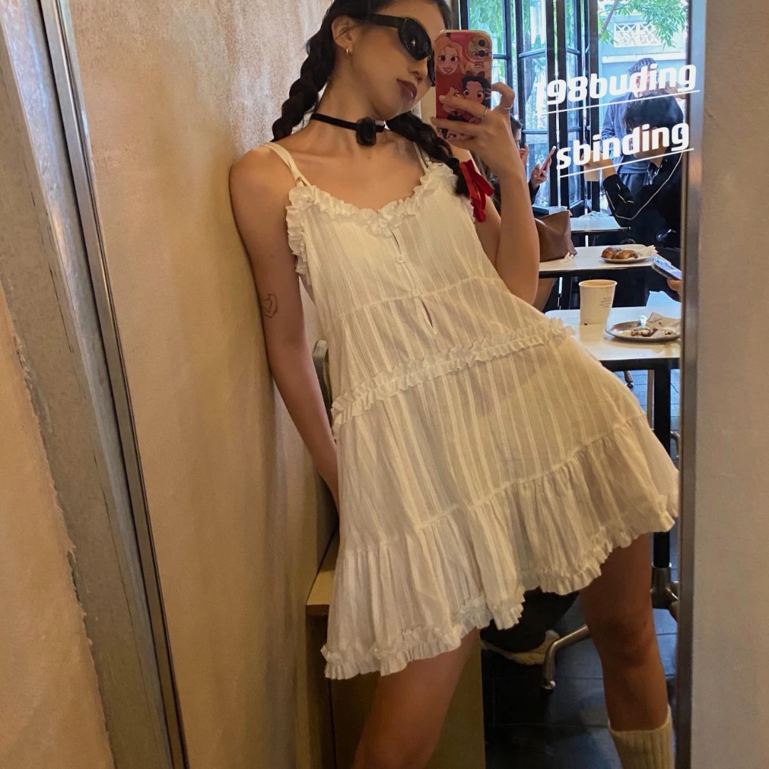 am布丁设计感古典芭蕾风小众纯欲风透视吊带裙美式花边连衣裙女