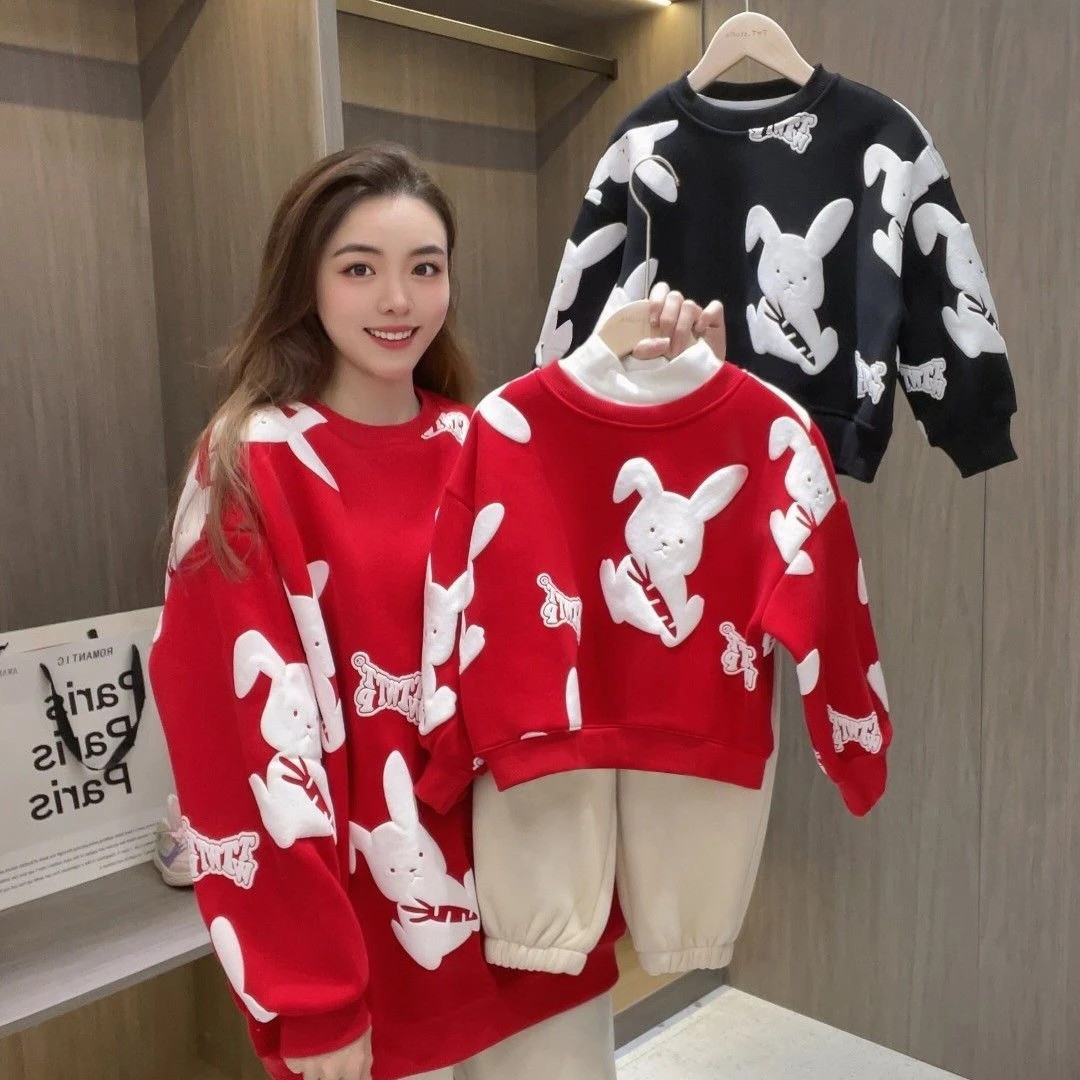 卫衣兔子发泡亲子装加厚银狐绒2023男女童中国风大红色套头冬季