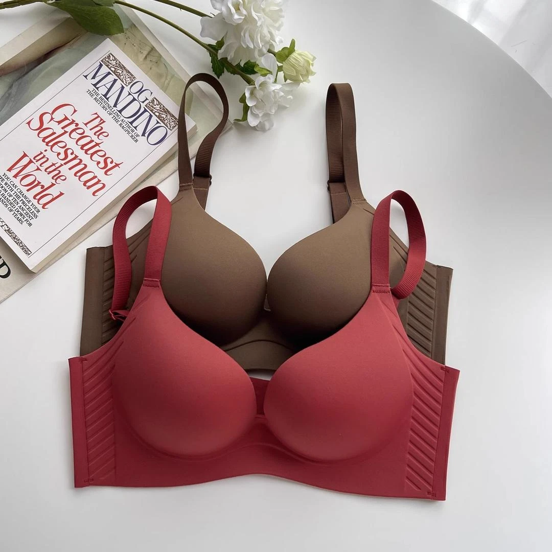 文胸罩无痕内衣女士小胸聚拢无钢圈上托防下垂收副乳调整吊带背心