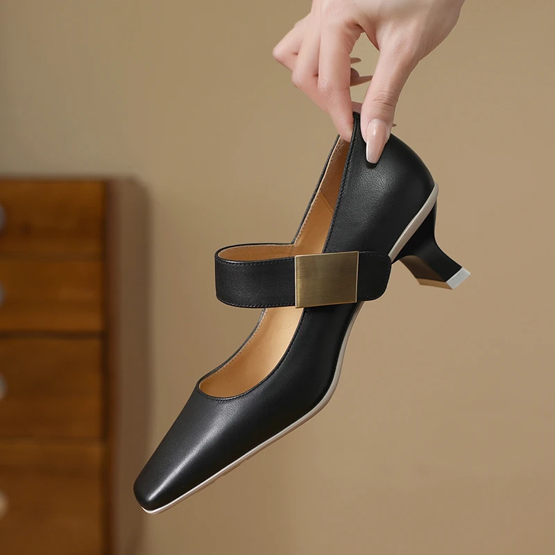 小众设计师款异形跟一字带玛丽珍小皮鞋方头浅口粗跟4.0cm