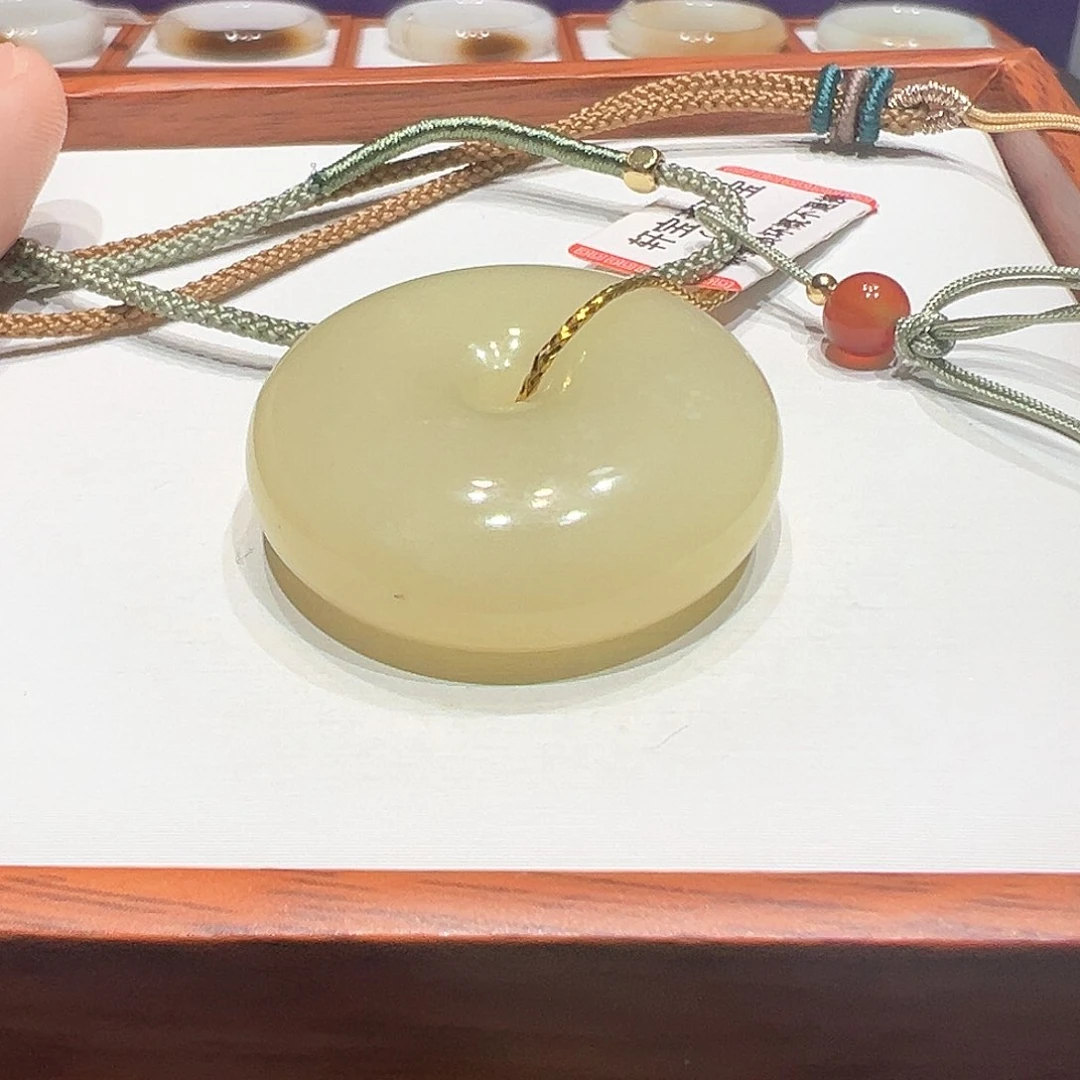 和田玉颈饰未镶嵌月*～