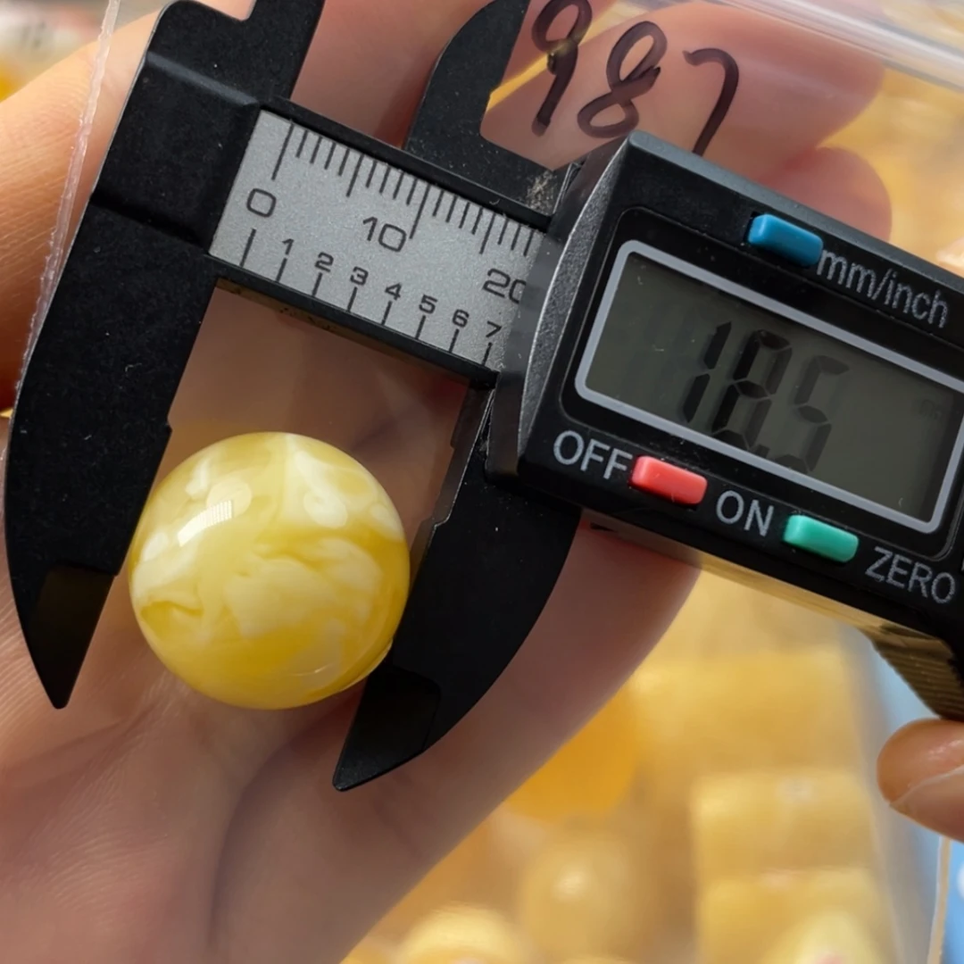 【闪购商品】蜜蜡裸石未镶嵌এ***এ