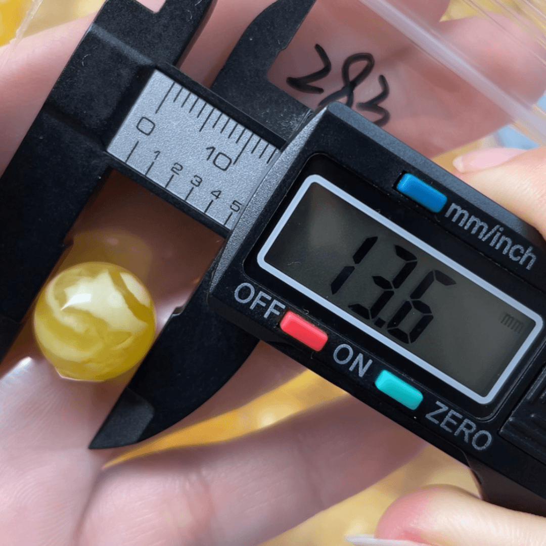 【闪购商品】蜜蜡裸石未镶嵌?*