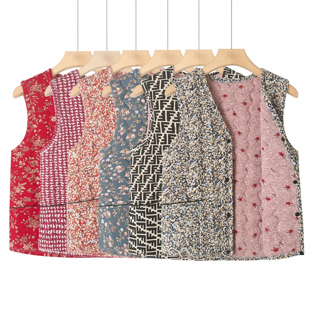 中老年仿驼绒保暖马甲秋冬季妈妈加厚大码宽松背心老年人外穿马夹