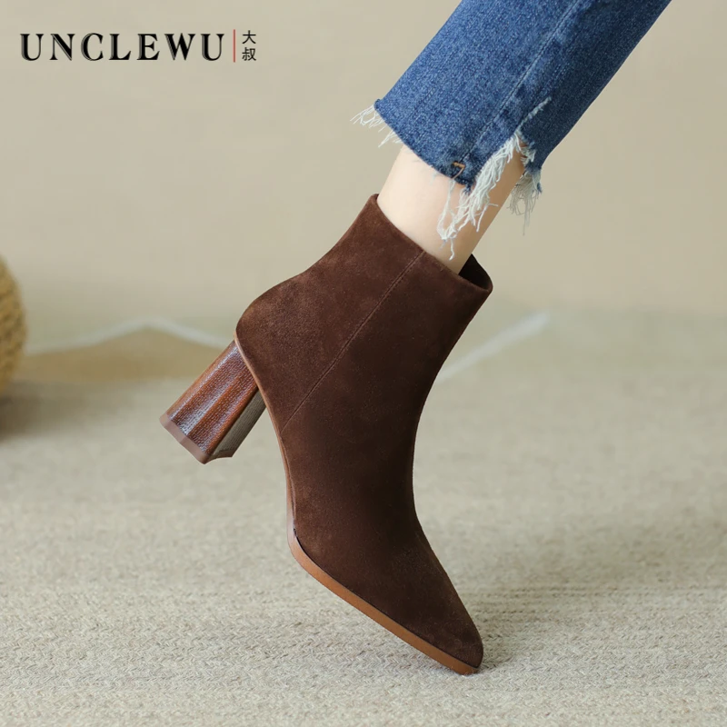 吴大叔秋冬新款时装韩版百搭时尚尖头英伦风粗跟短靴冬季20-337