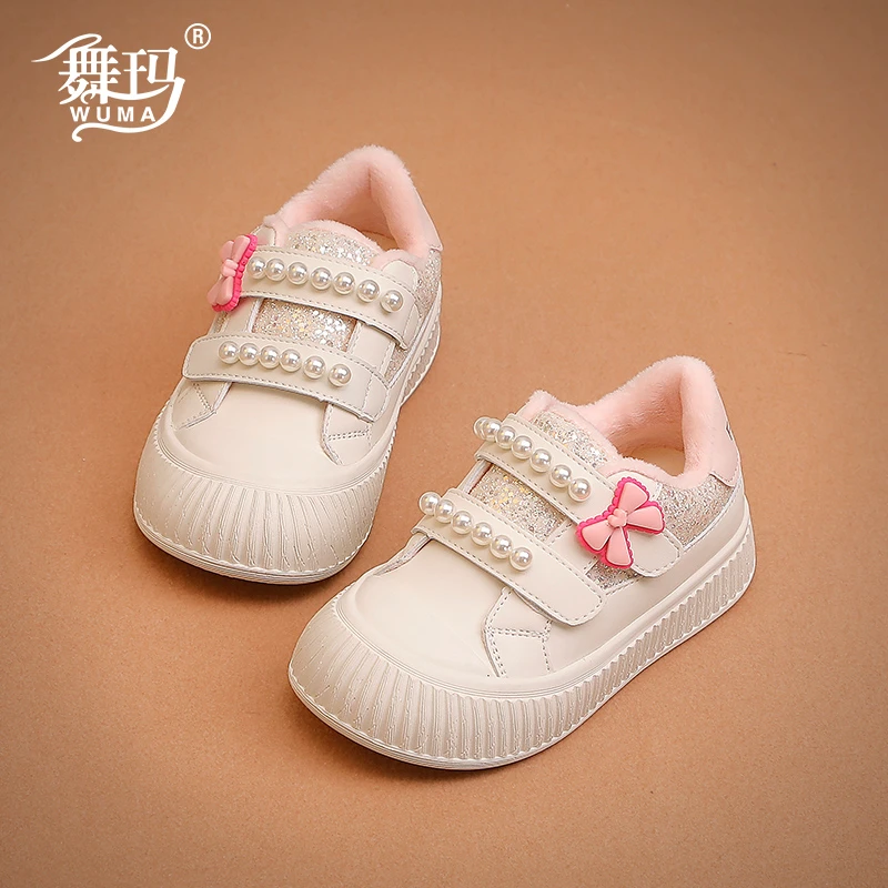 女童鞋儿童休闲运动鞋2024新款冬季女孩软底低帮加绒公主鞋234824