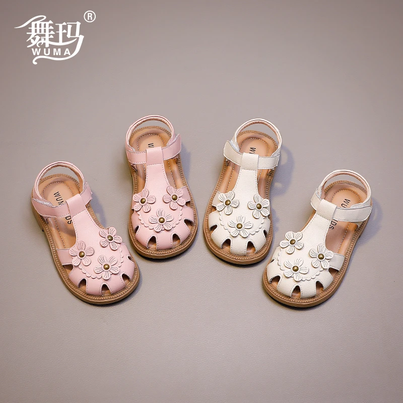 女童鞋子儿童真皮公主鞋2025新款夏款包头镂空软底夏季凉鞋423302