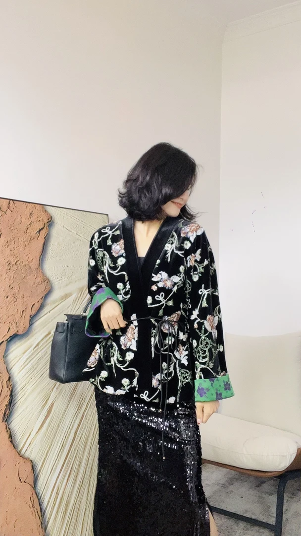 【Mei】重工彩色刺绣亮片中式V领丝绒外套