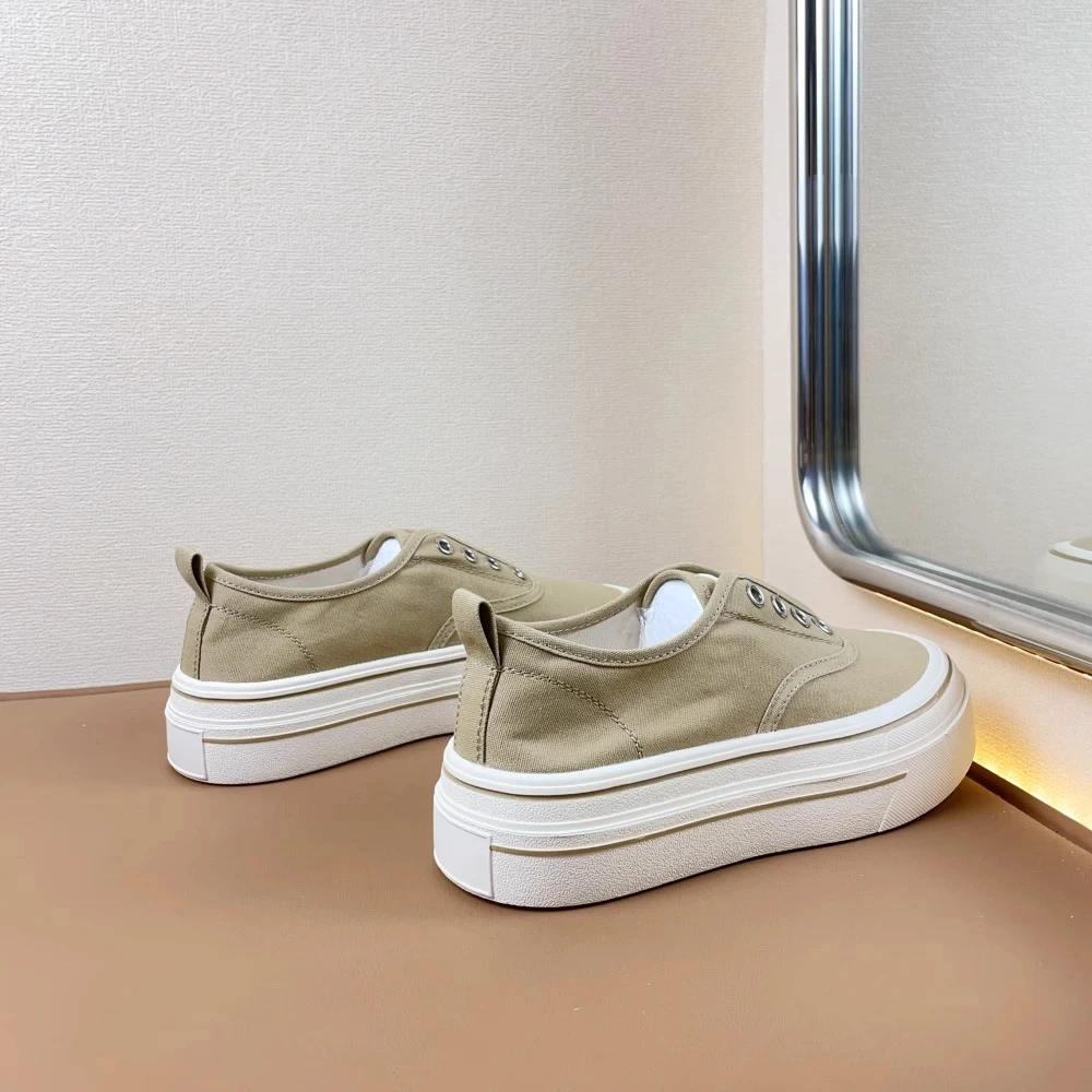 韩版厚底一脚蹬帆布鞋女2024春秋季新款透气休闲鞋增高松紧带板鞋