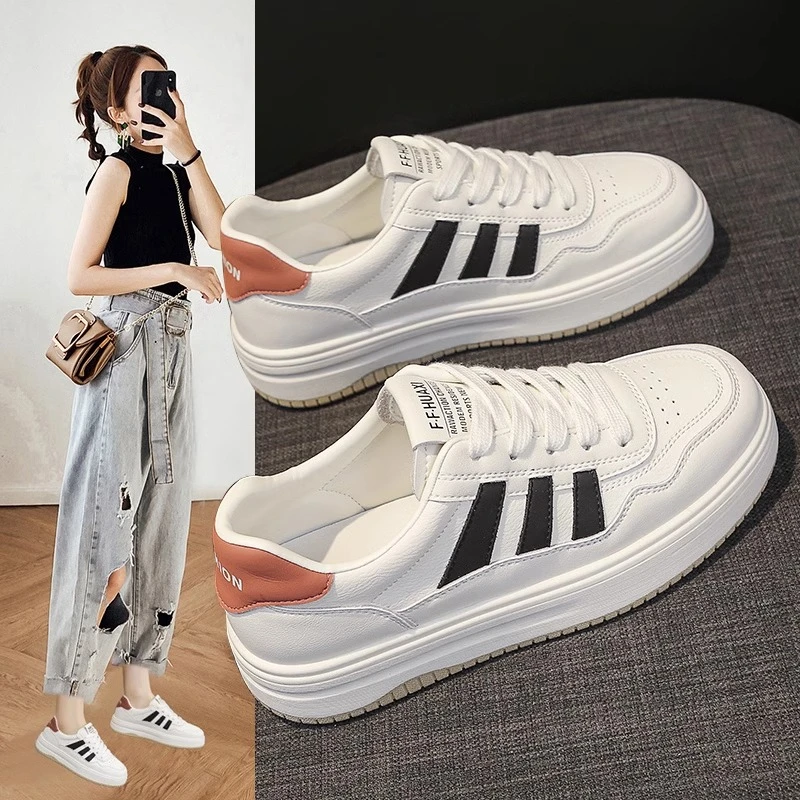 网红小白鞋女超火2024年夏季新款薄款平底板鞋百搭软底小众休闲鞋