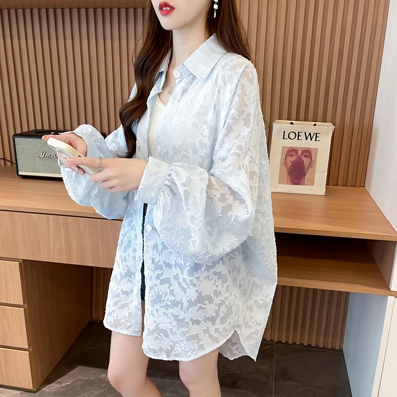 防晒衬衫女夏2024爆款宽松中长款大码薄款镂空透气开衫休闲外套潮