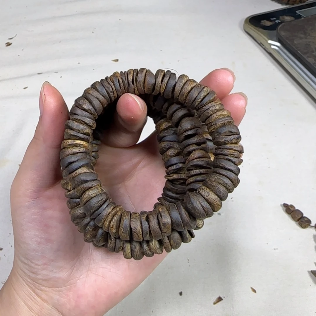沉香手串绿奇楠沉水单圈约1.1多样性发一条
