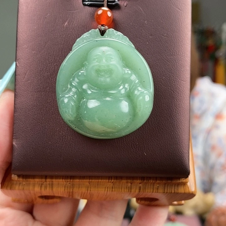 密玉（石英质玉）颈饰未镶嵌眉心一点红