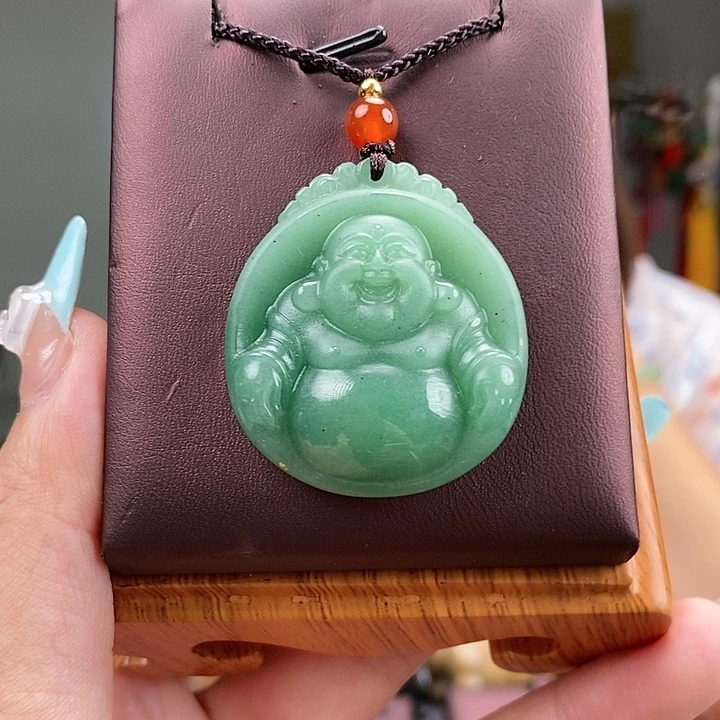 密玉（石英质玉）颈饰未镶嵌