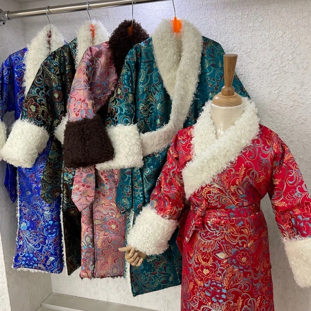 民族童装！女童加绒藏式康装加厚袍子秋冬保暖拜年服