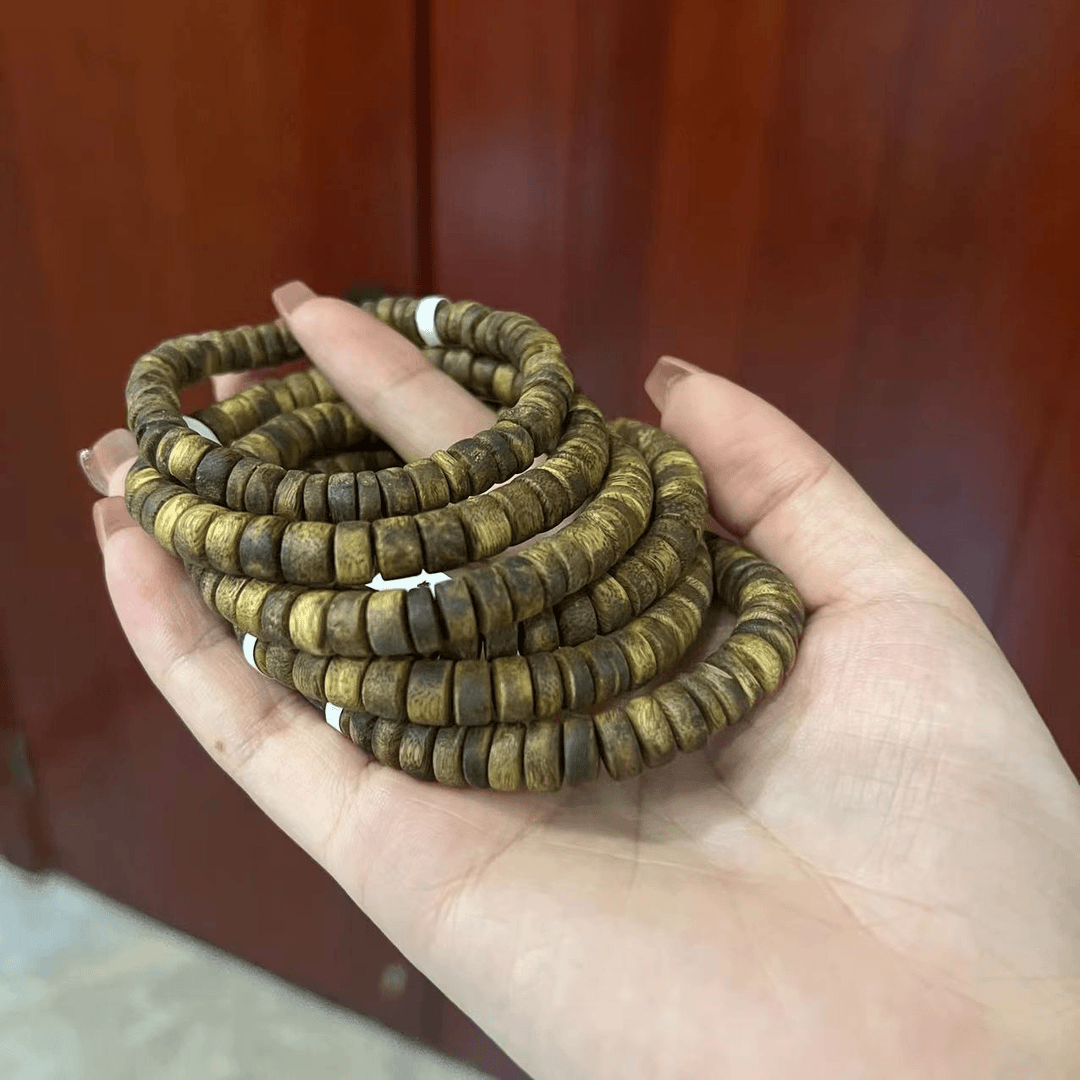 木鉴阁沉香莺歌绿棋随型药片手串一串（多样性发其一）
