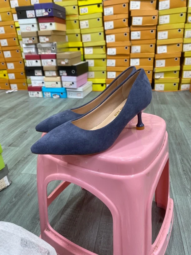 008时尚高端女鞋